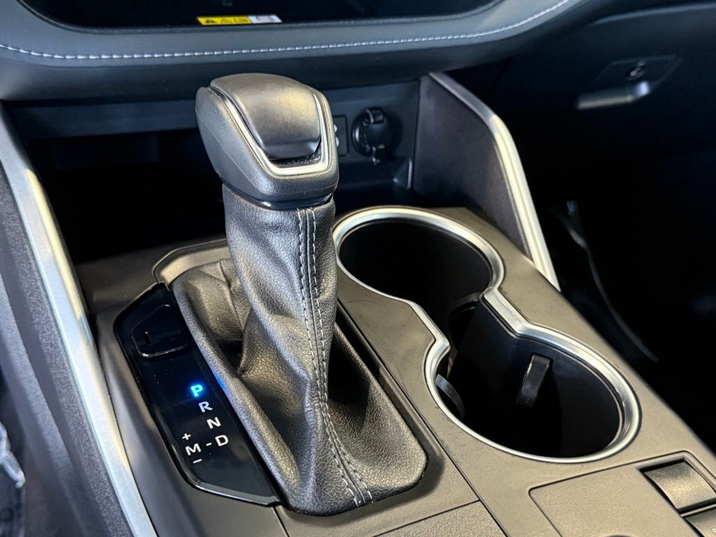 Certified 2023 Toyota Highlander XLE image 28