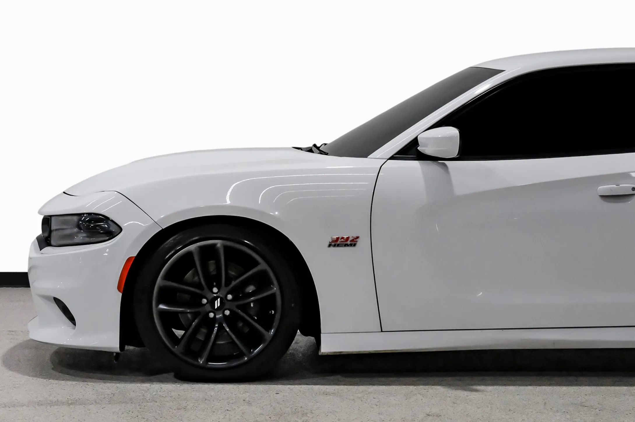 Used 2019 Dodge Charger Scat Pack w/ Technology Group RWD image 16
