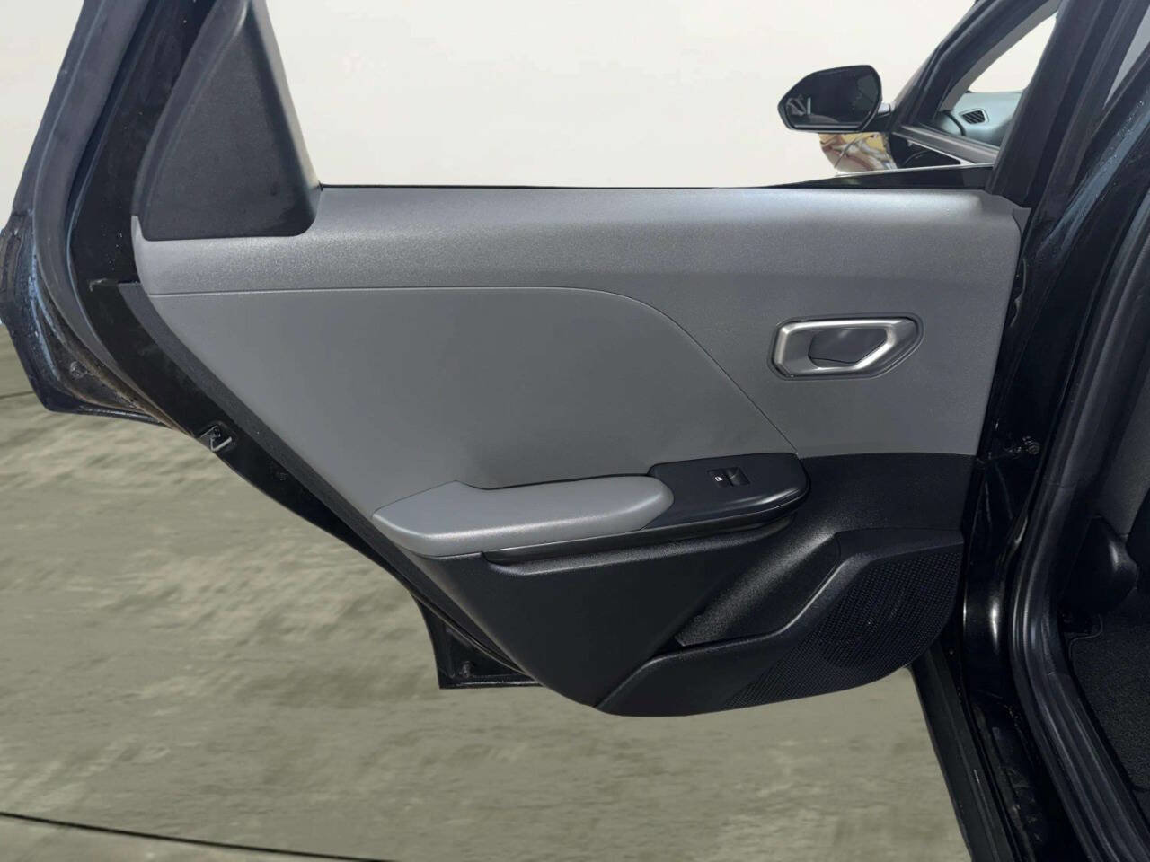 Used 2025 Kia K4 image 17