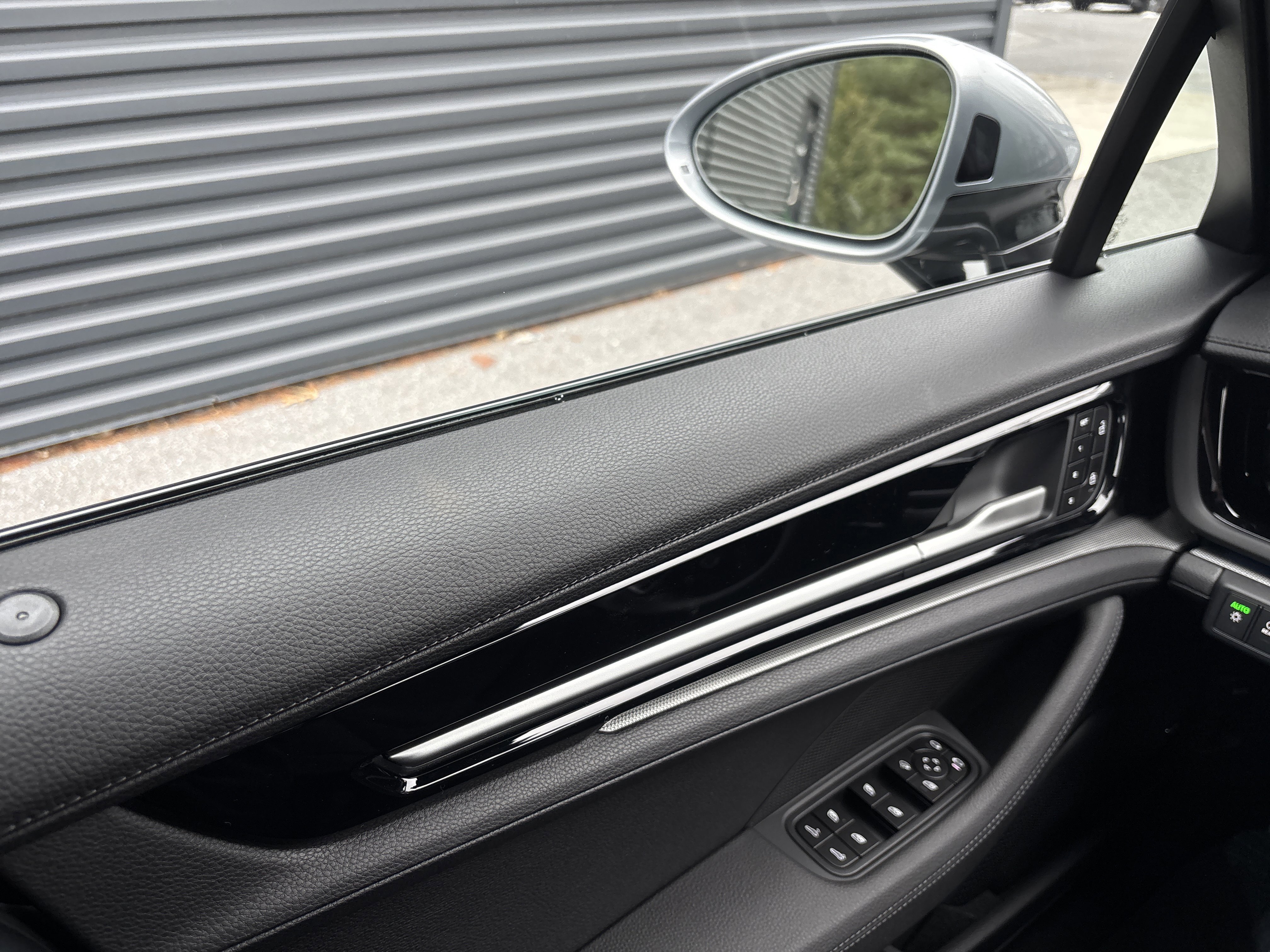 New 2026 Porsche Panamera image 24