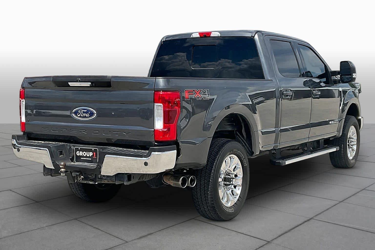 Used 2019 Ford F250 Lariat w/ Lariat Value Package AWD/4WD image 12