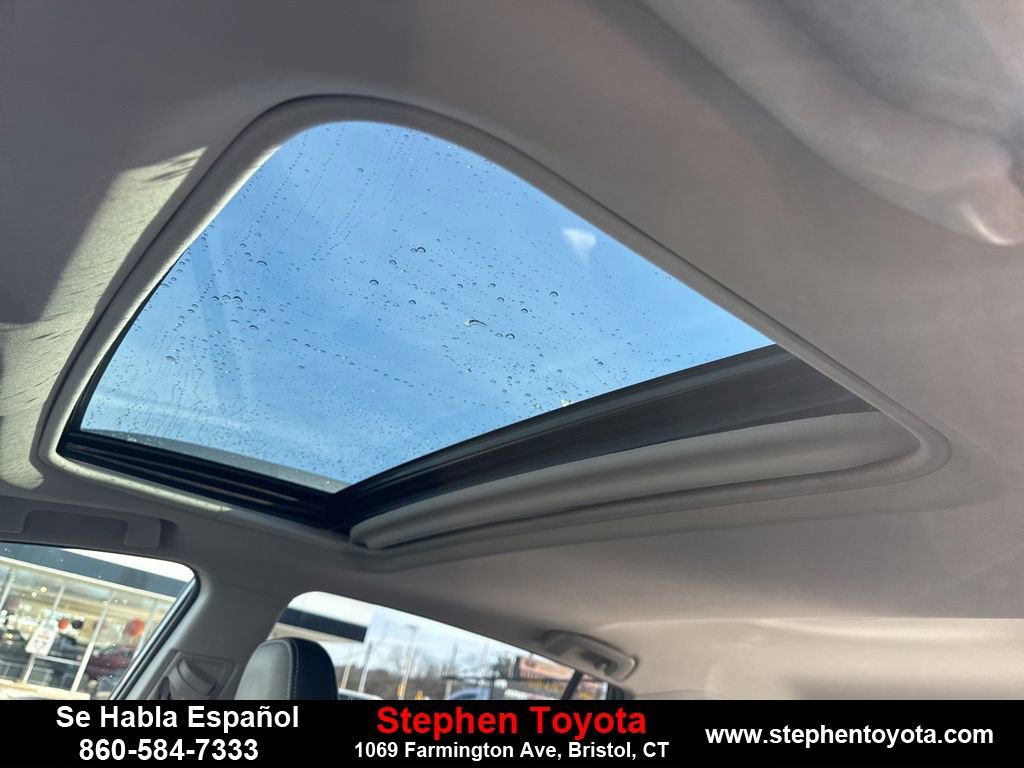 Used 2018 Toyota RAV4 Limited image 23