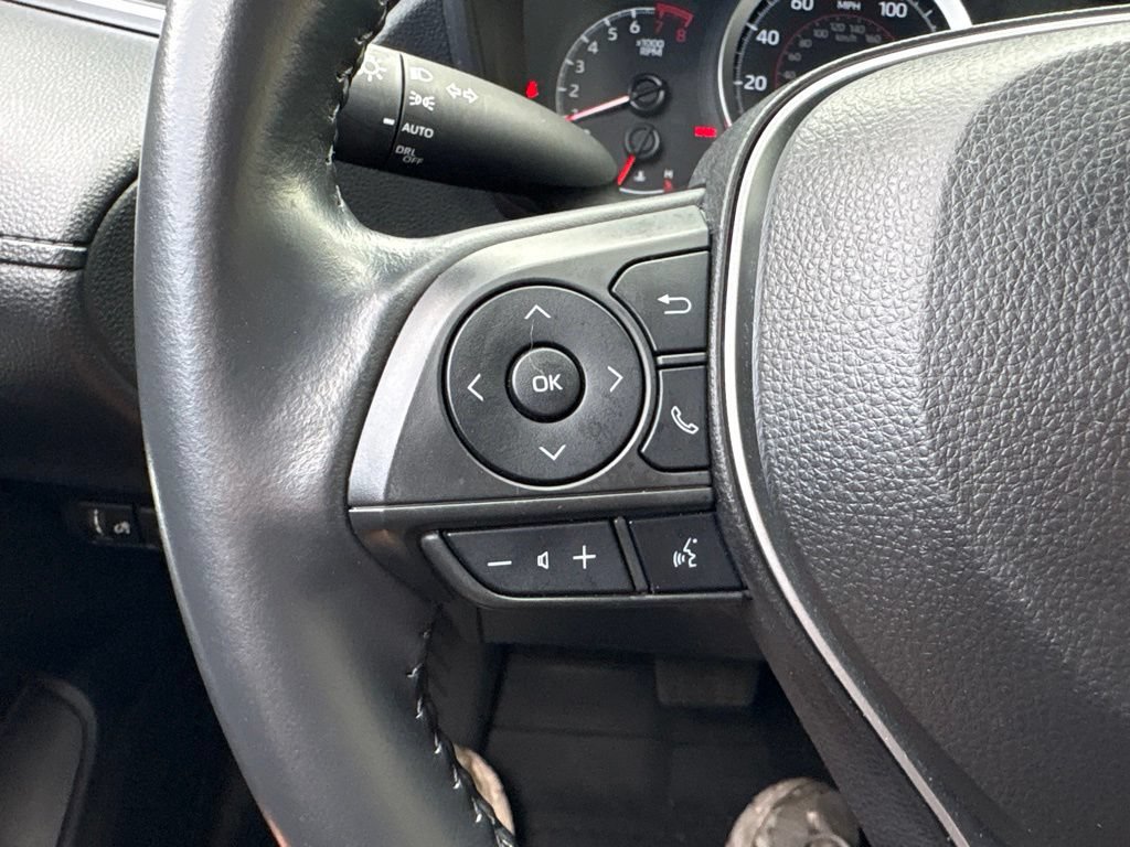 Used 2022 Toyota Corolla Cross LE AWD/4WD image 20