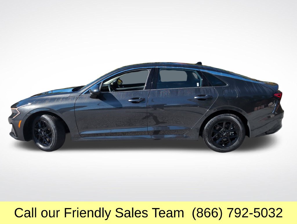 Used 2025 Kia K5 LXS FWD image 2
