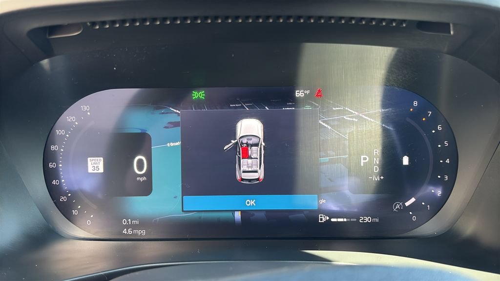 Certified 2026 Volvo XC40 B5 Plus AWD/4WD image 15