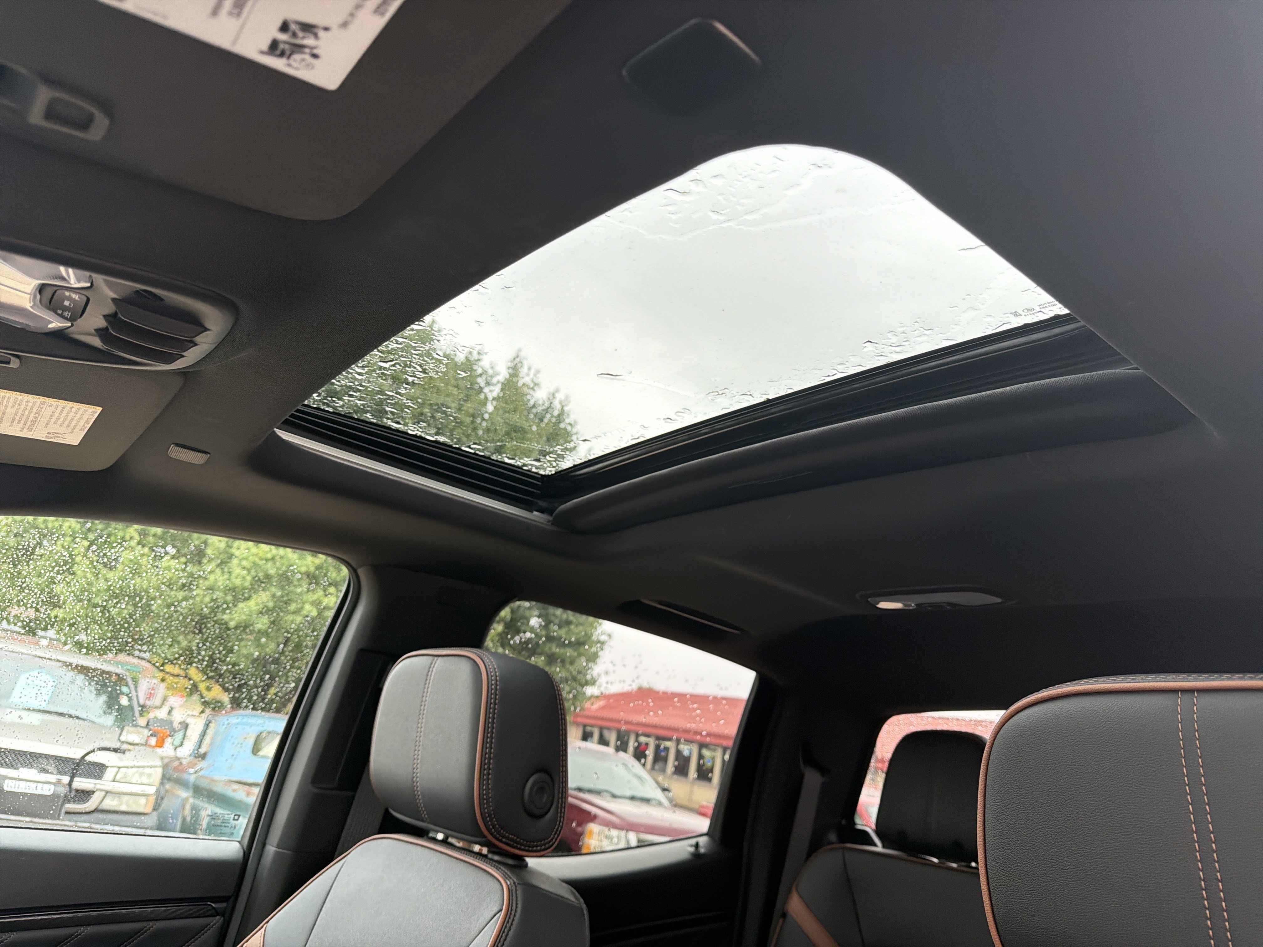 Used 2026 GMC Canyon AT4 w/ Technology Plus Package image 15