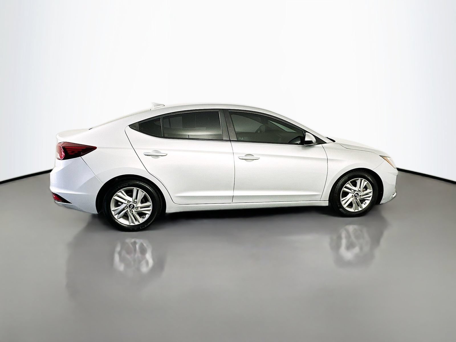 Used 2019 Hyundai Elantra SEL FWD image 8