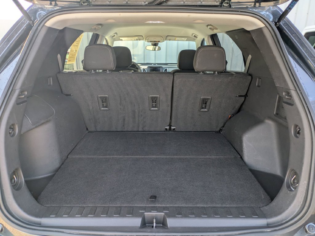 Used 2023 Chevrolet Equinox LT AWD/4WD image 25