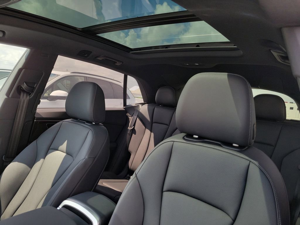 New 2026 Audi Q8 Premium Plus image 16