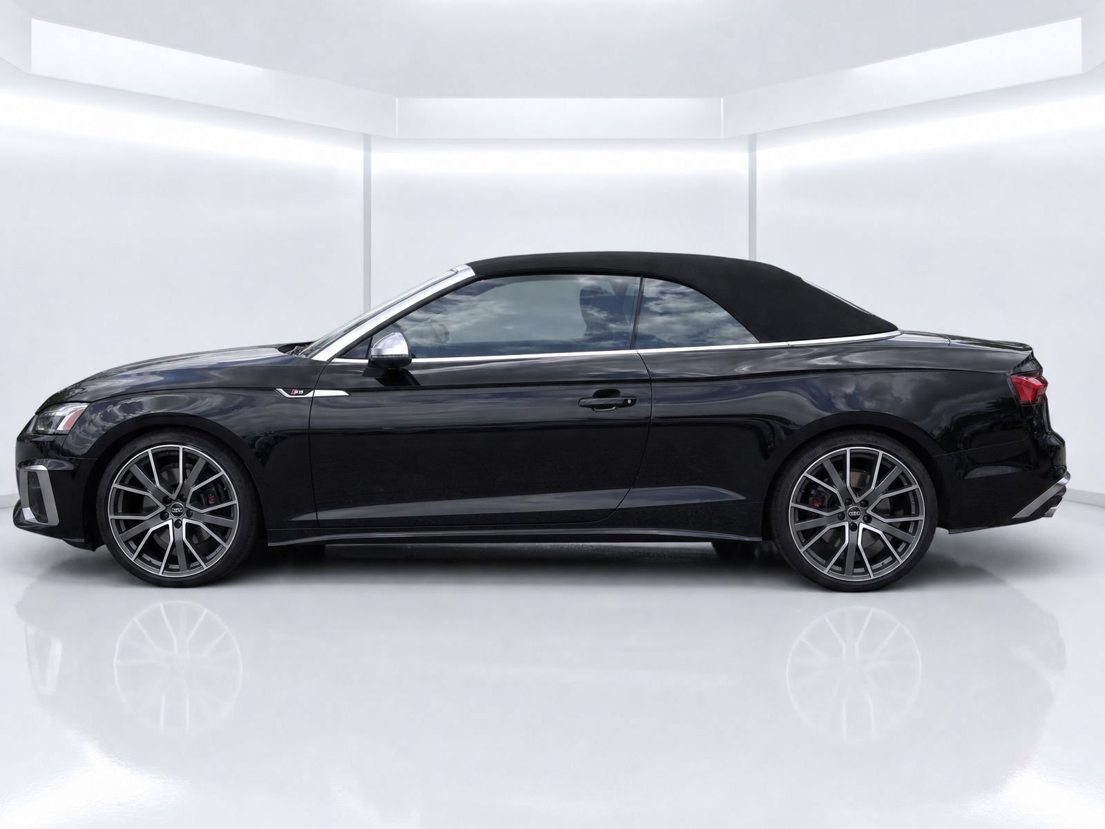 Certified 2022 Audi S5 Premium Plus AWD/4WD image 2
