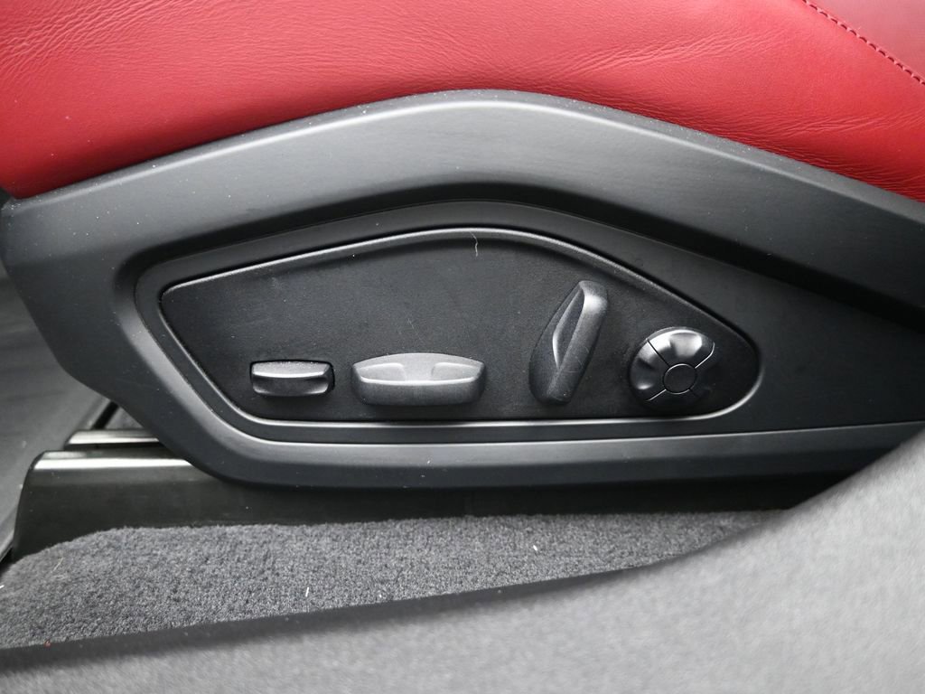 Certified 2023 Porsche Taycan image 12