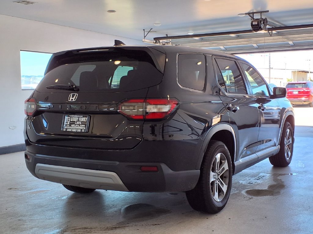 Used 2023 Honda Pilot EX-L image 18