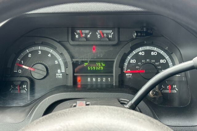 Used 2014 Ford E-150 and Econoline 150 w/ Power Group image 21