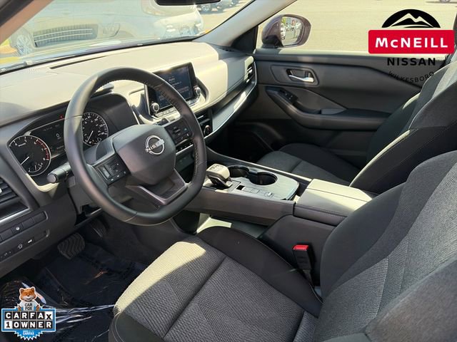 Used 2025 Nissan Rogue SV image 27