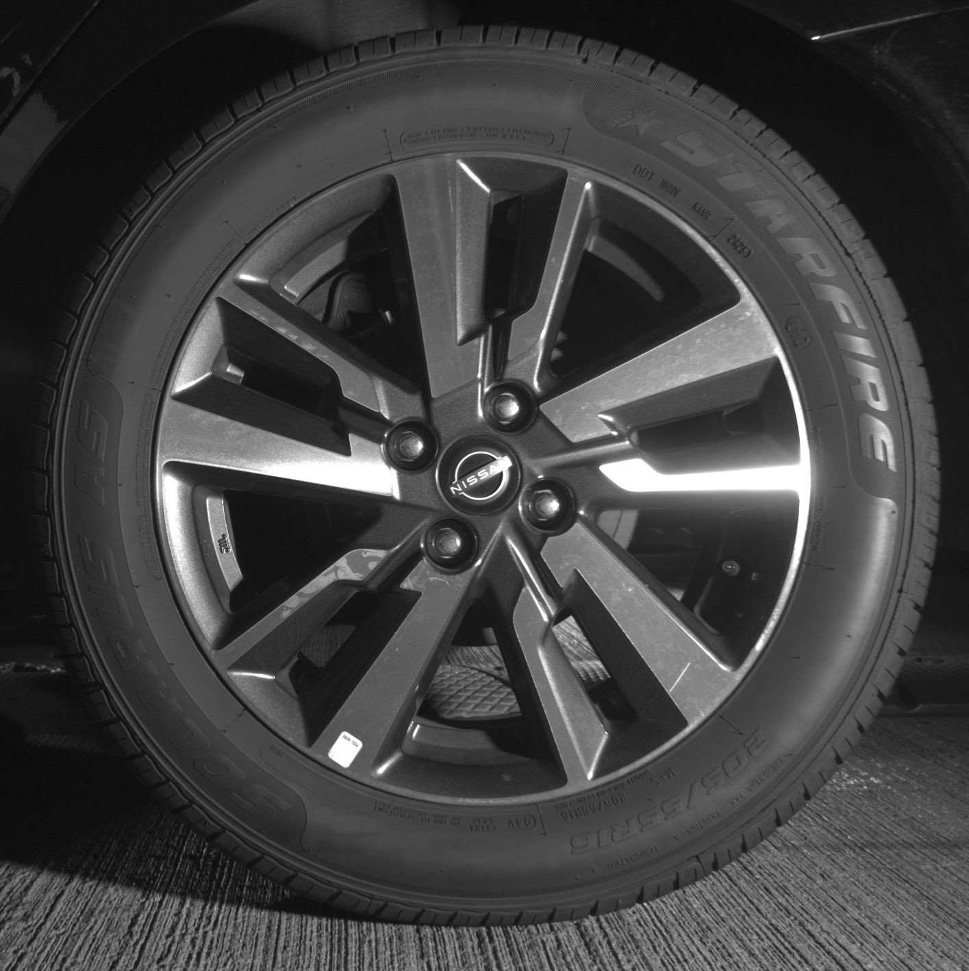 Used 2025 Nissan Versa SV image 14