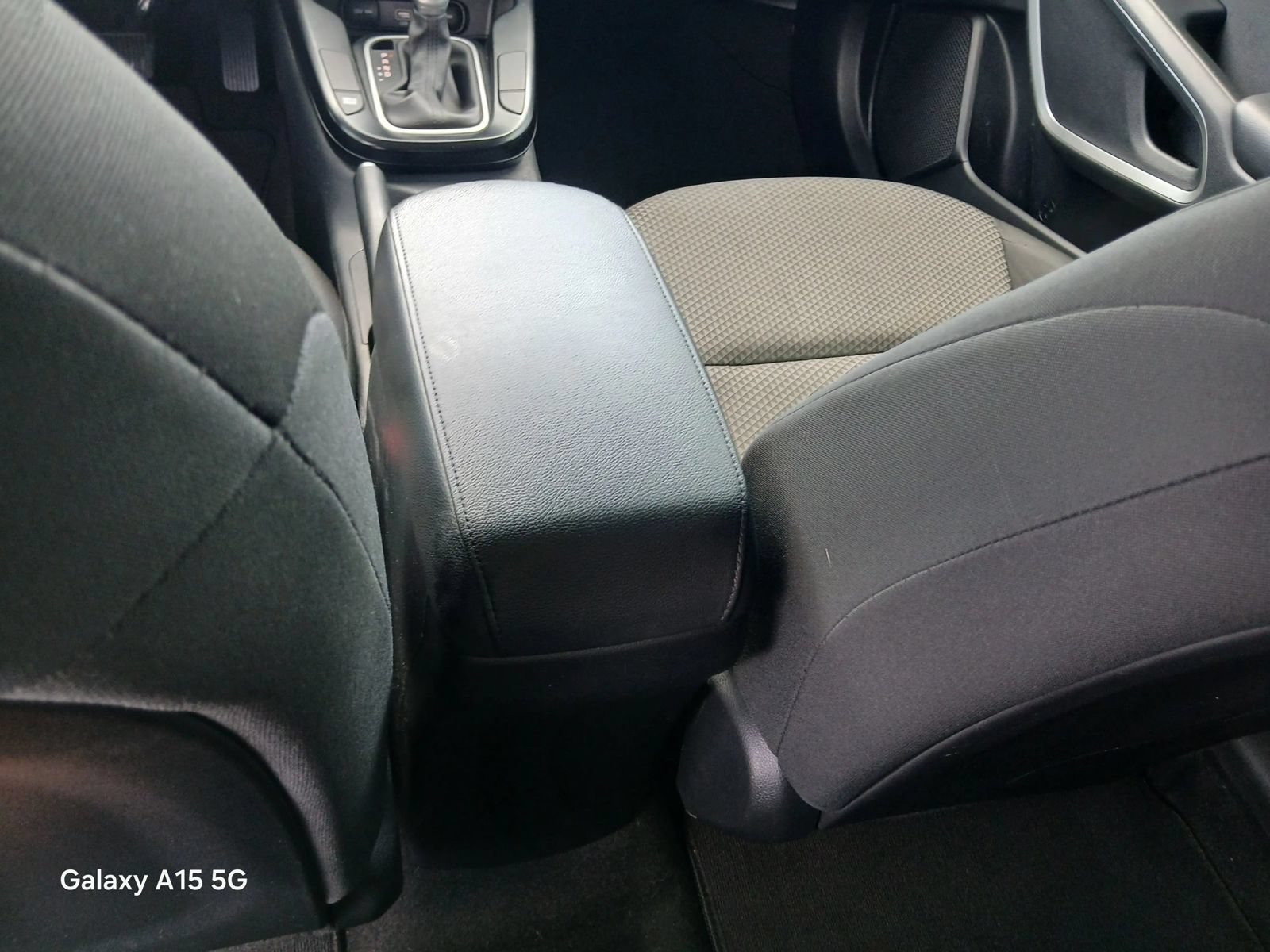 Used 2020 Kia Soul LX FWD image 25