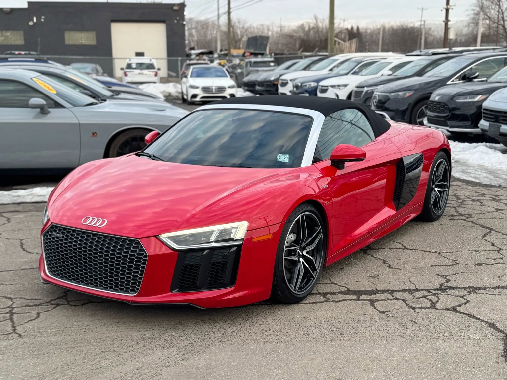 Used 2018 Audi R8 V10 image 2