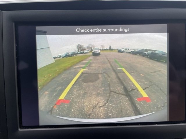 Used 2020 Chrysler Pacifica Touring w/ Tire & Wheel Group image 25