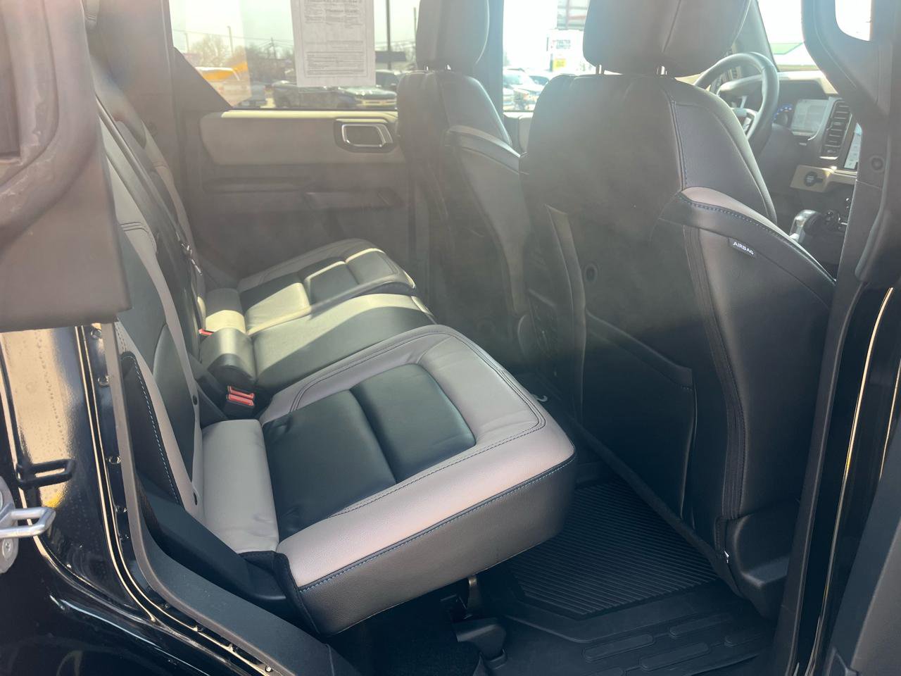 Used 2024 Ford Bronco Wildtrak image 10