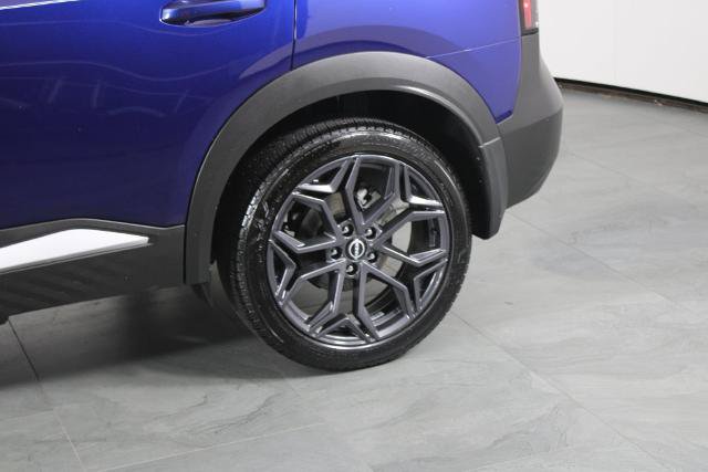 Certified 2025 Nissan Kicks SR FWD image 15
