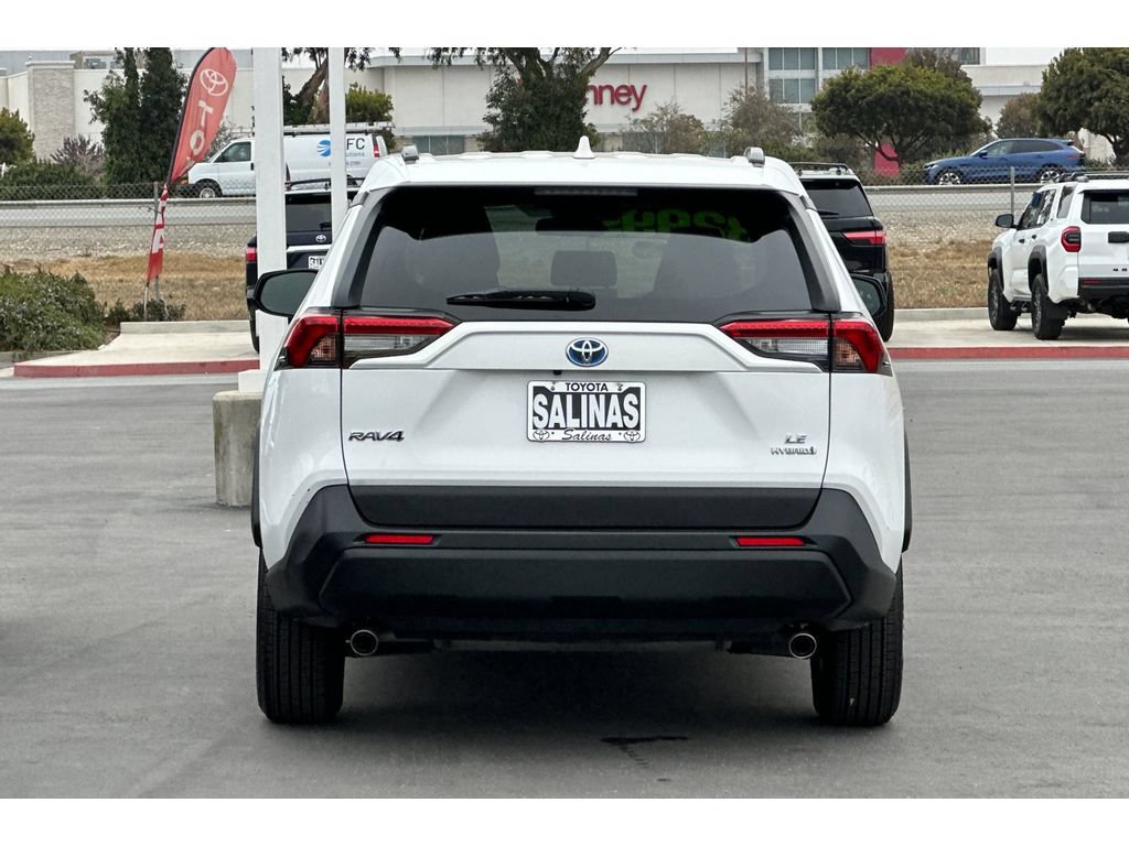 Certified 2020 Toyota RAV4 LE AWD/4WD image 5