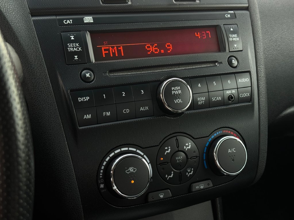 Used 2012 Nissan Altima 2.5 S FWD image 16