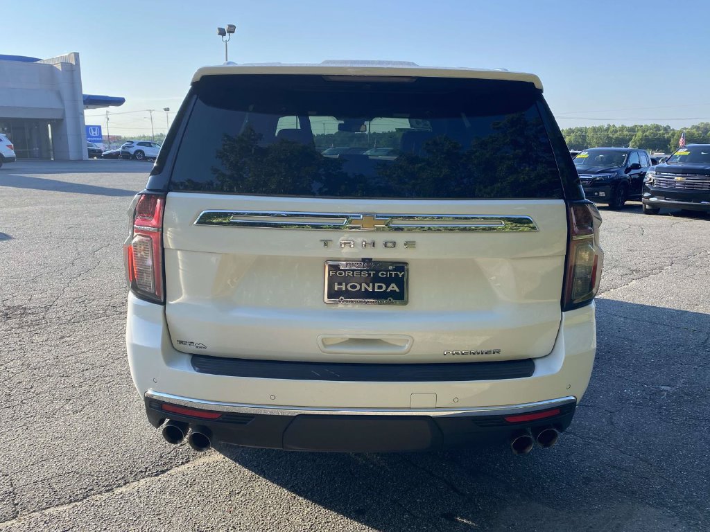 Used 2024 Chevrolet Tahoe Premier AWD/4WD image 4