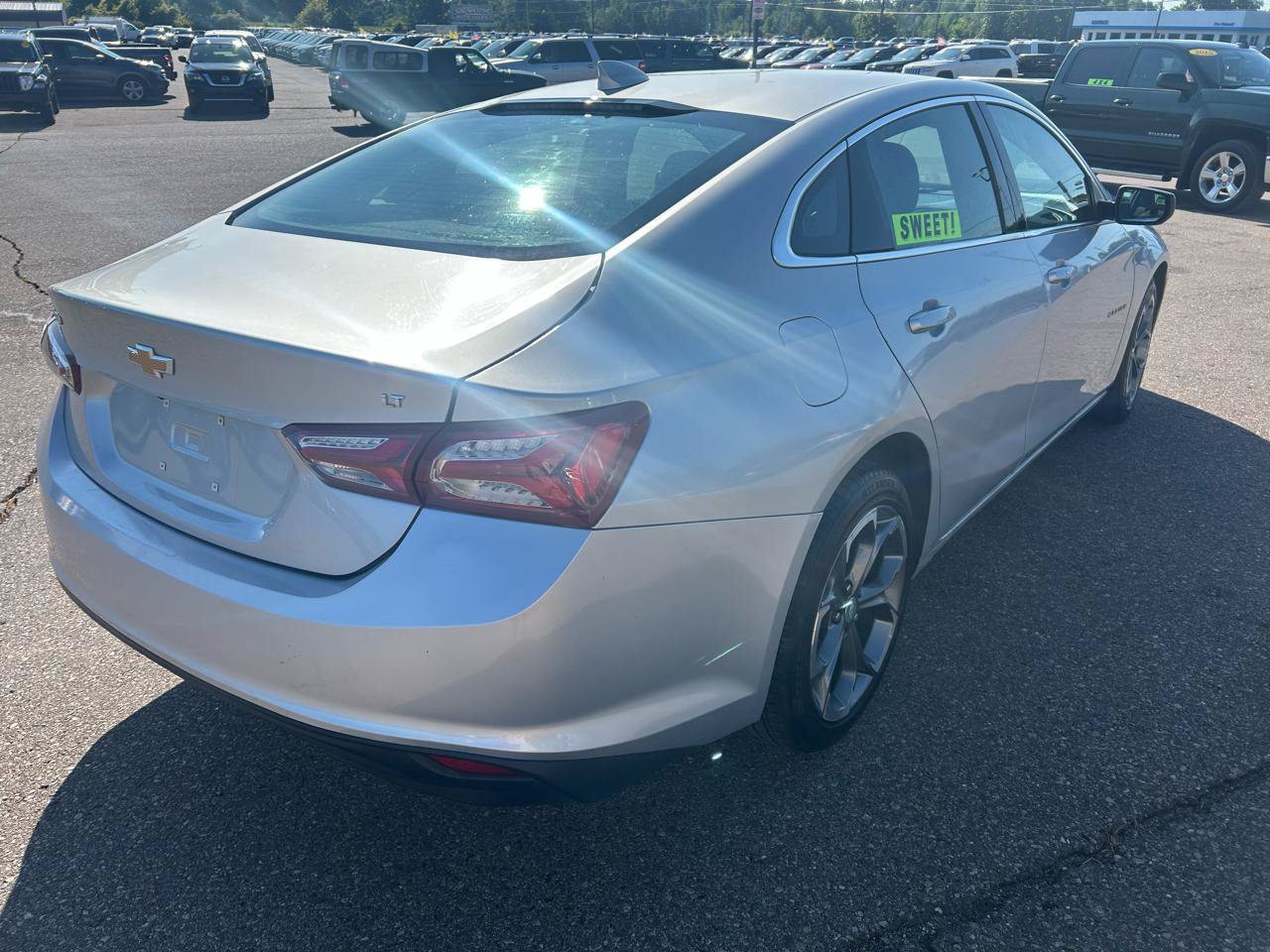 Used 2020 Chevrolet Malibu LT FWD image 5