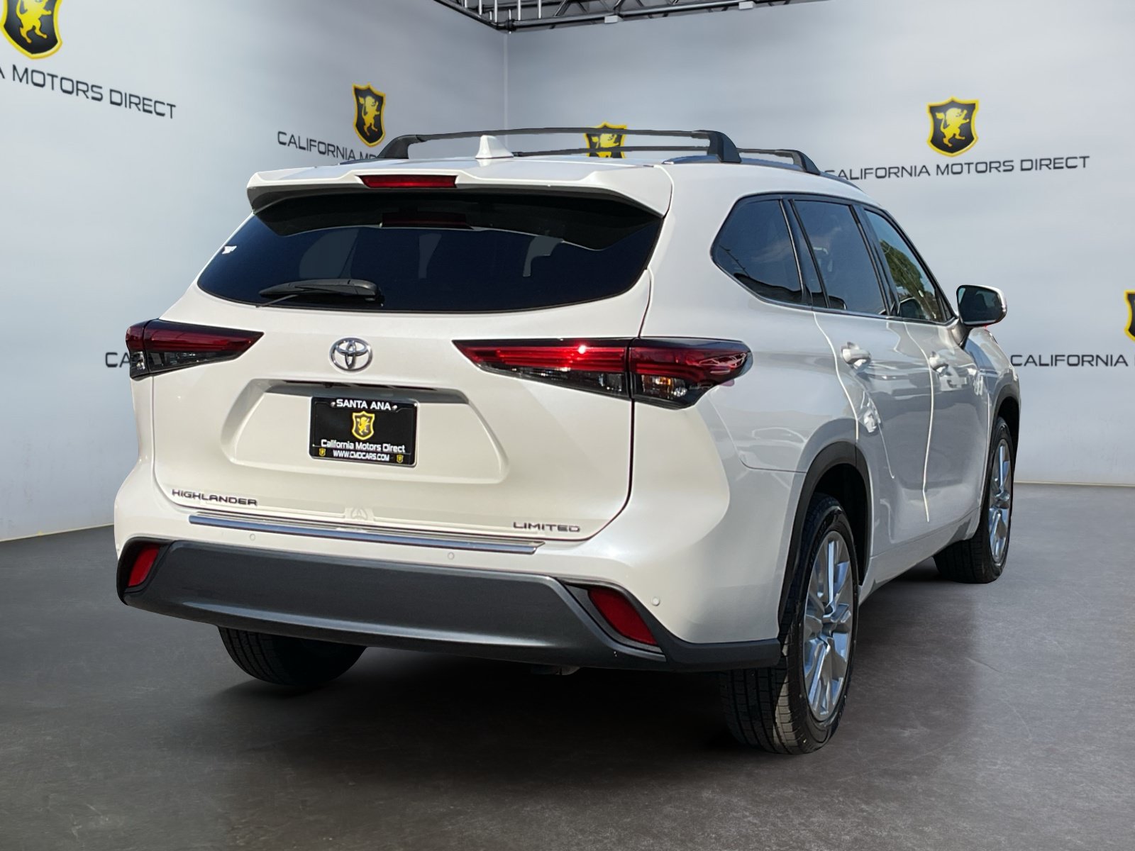 Used 2022 Toyota RAV4 XSE w/ XSE Grade Weather Package AWD/4WD image 5