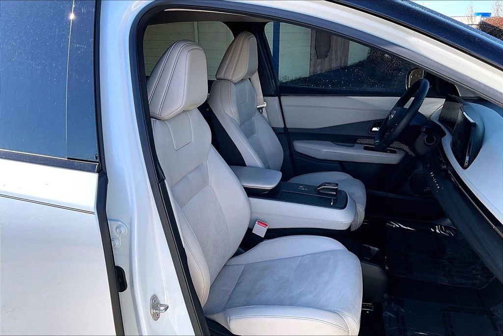 Used 2023 Nissan Ariya FWD image 10