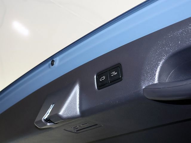 Used 2022 Kia Carnival SX FWD image 34