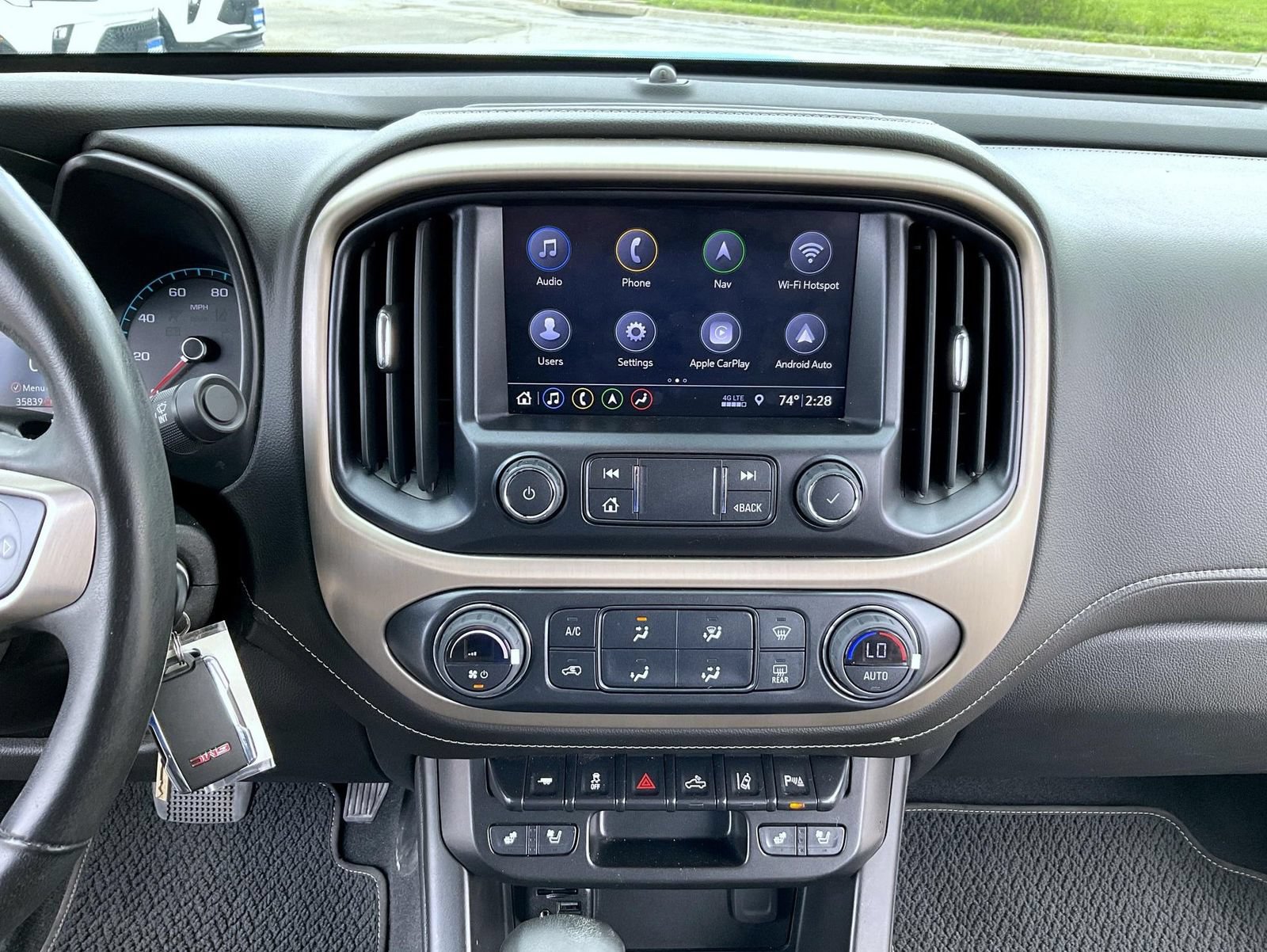 Certified 2022 GMC Canyon Denali AWD/4WD image 13