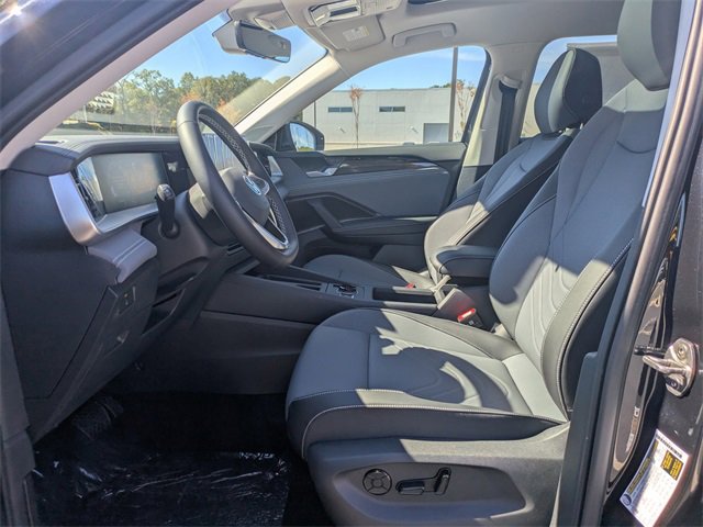 New 2026 Volkswagen Tiguan SE image 22