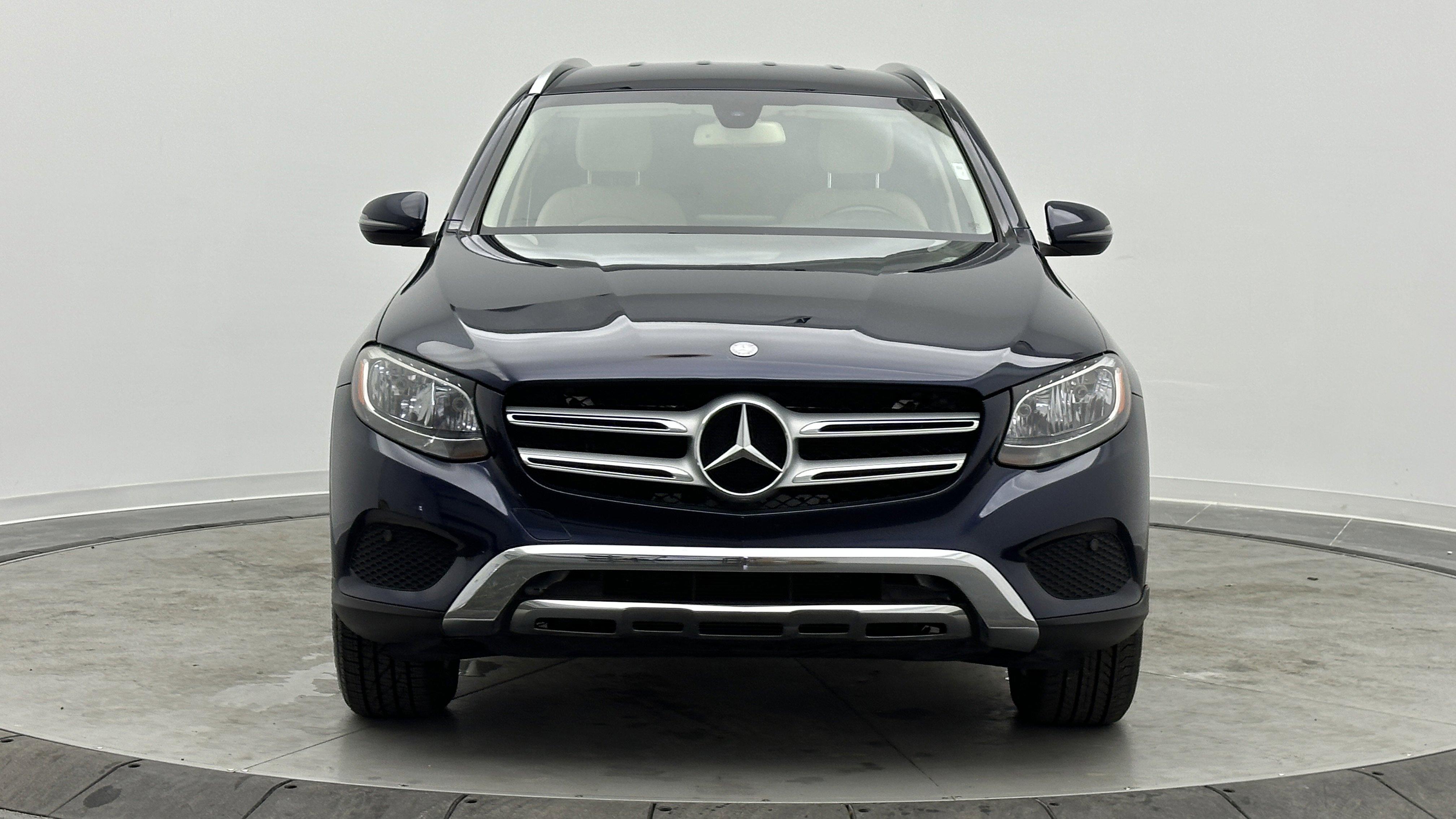 Used 2016 Mercedes-Benz GLC 300 image 2
