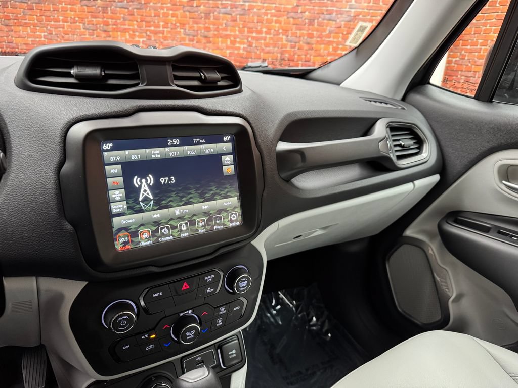 Used 2022 Jeep Renegade Limited AWD/4WD image 19