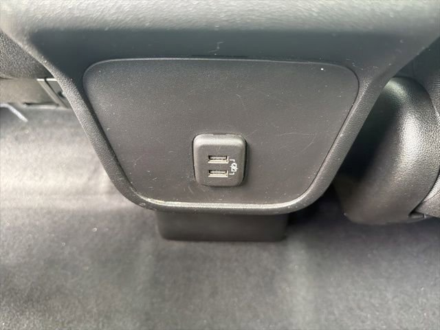 Used 2021 Chevrolet Equinox LT FWD image 13