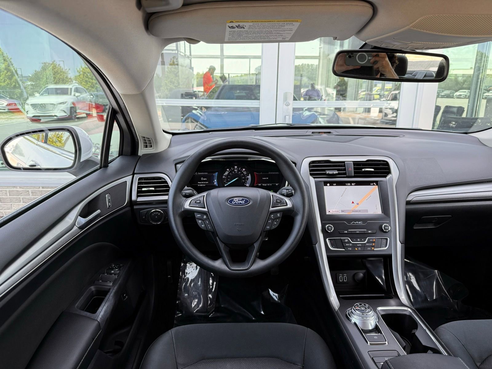 Used 2019 Ford Fusion SE FWD image 24