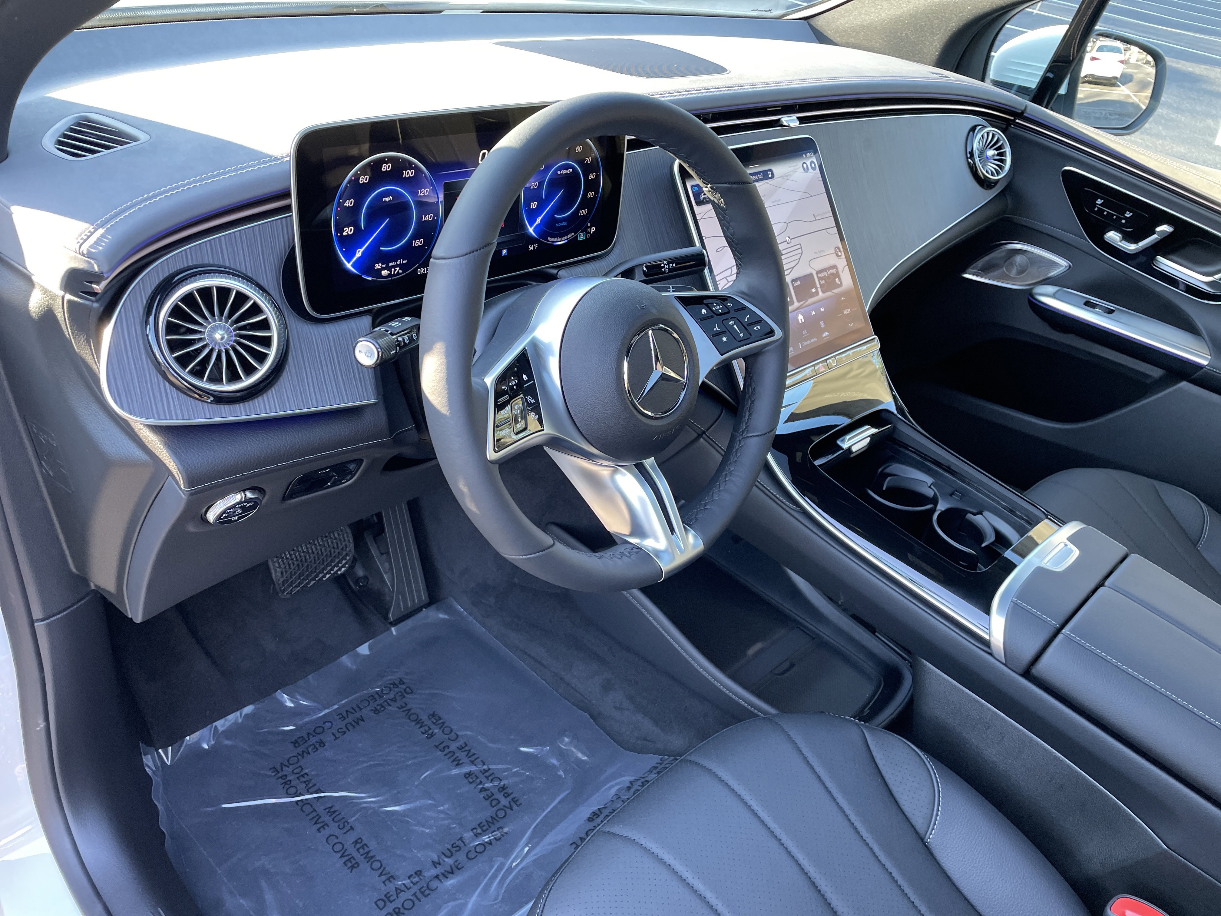 New 2026 Mercedes-Benz EQE 320 4MATIC SUV image 17