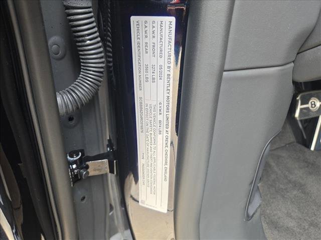 Used 2024 Bentley Flying Spur W12 image 24