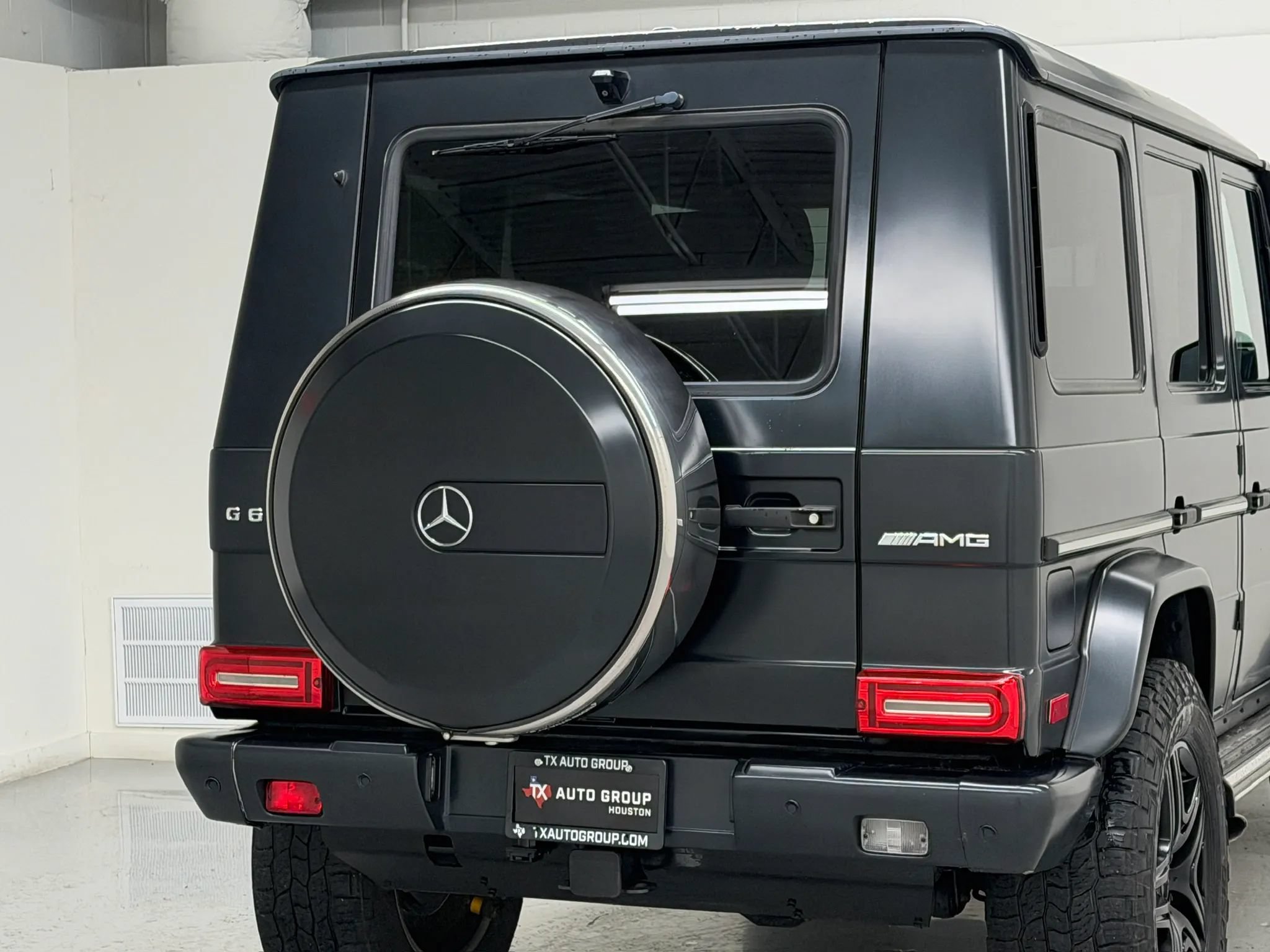 Used 2014 Mercedes-Benz G 63 AMG 4MATIC image 40