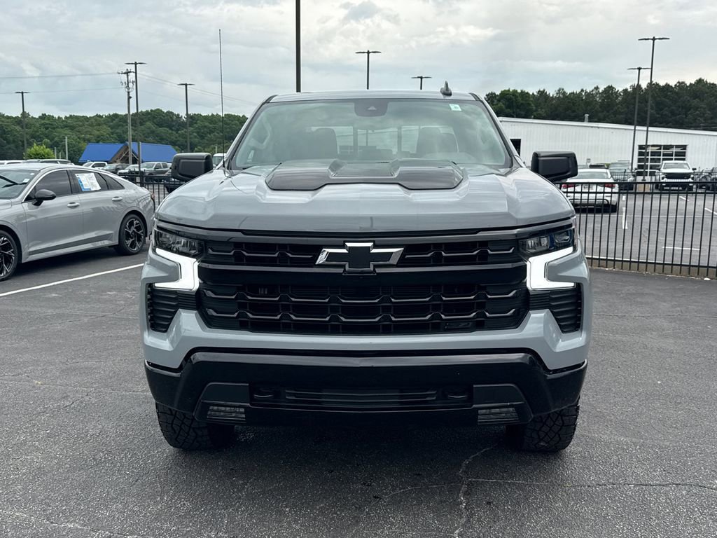 Used 2024 Chevrolet Silverado 1500 LT Trail Boss w/ Convenience Package II AWD/4WD image 3