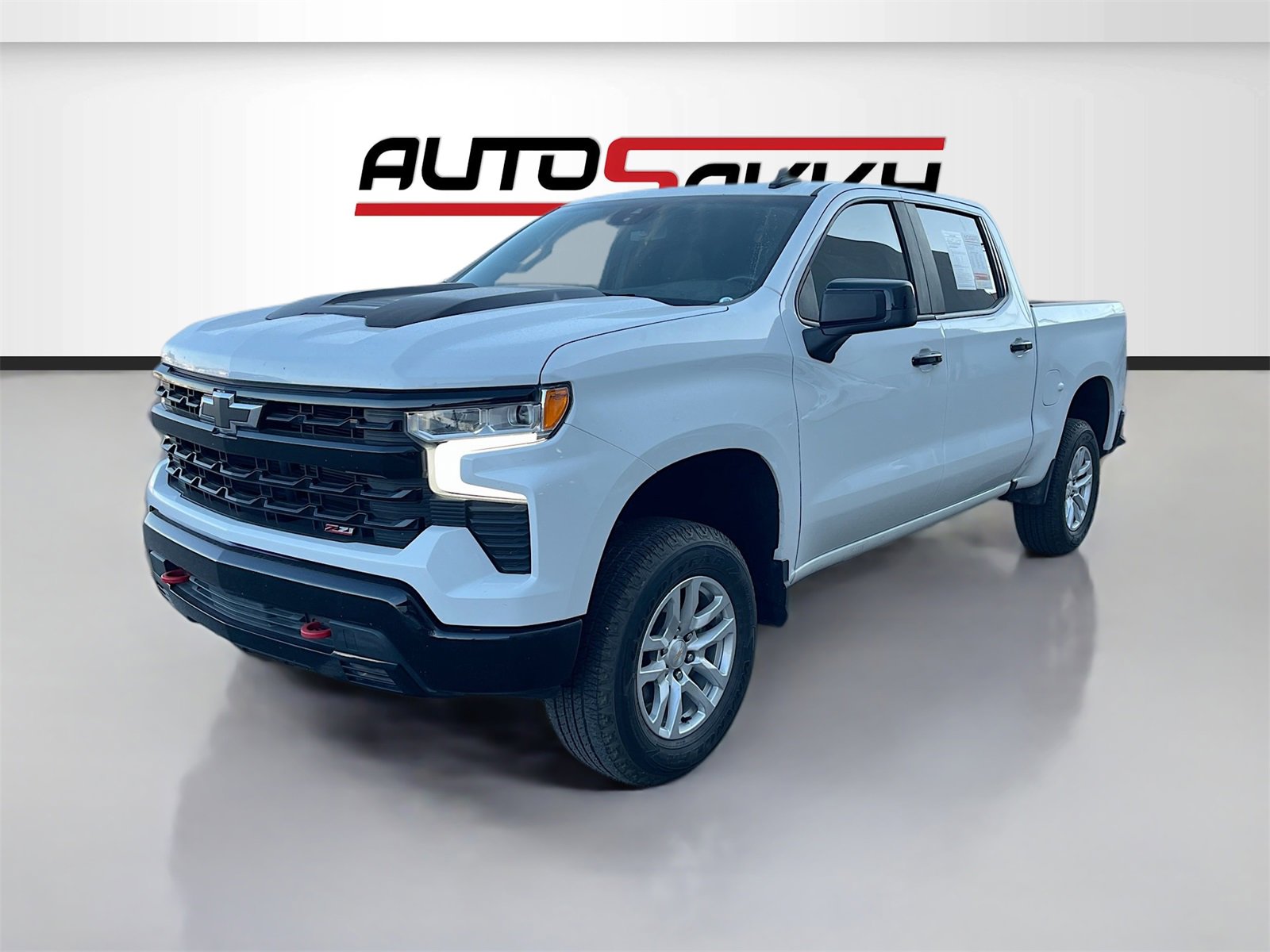 Used 2023 Chevrolet Silverado 1500 LT Trail Boss w/ Convenience Package II image 3