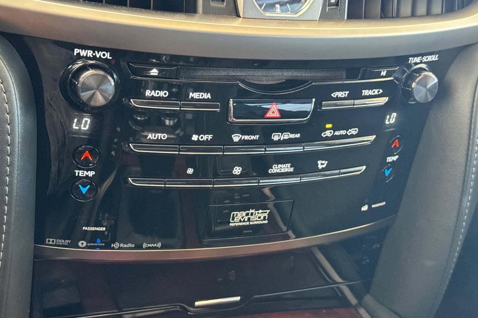 Used 2019 Lexus LX 570 4WD image 22