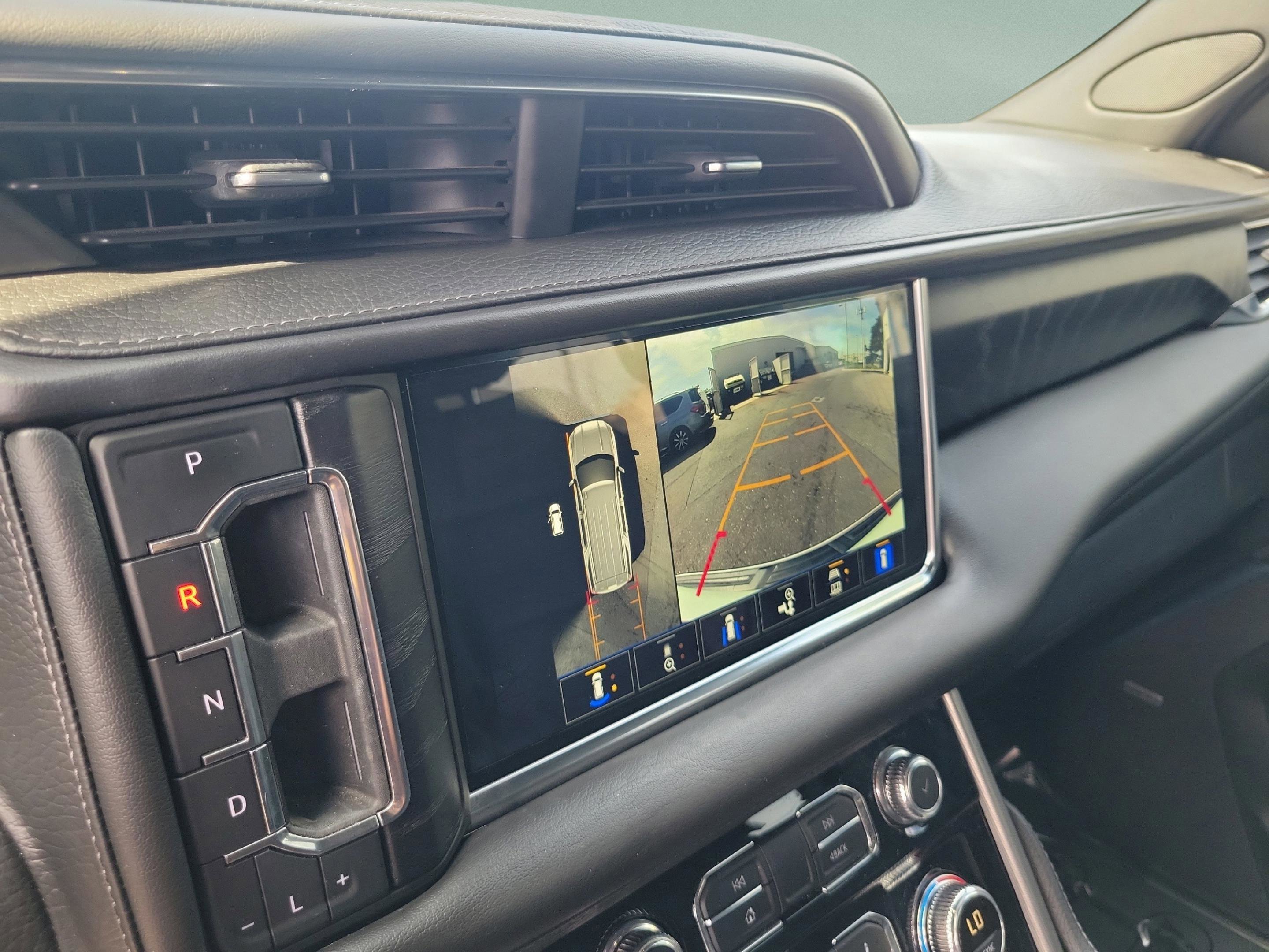 Used 2022 GMC Yukon XL Denali image 18