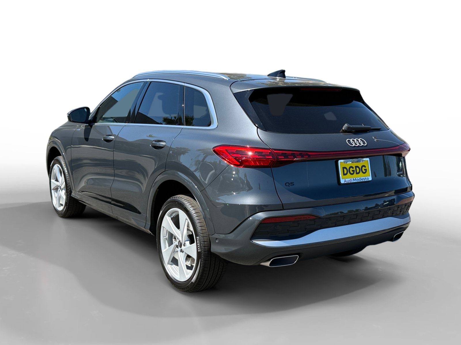 New 2026 Audi Q5 Premium Plus AWD/4WD image 3