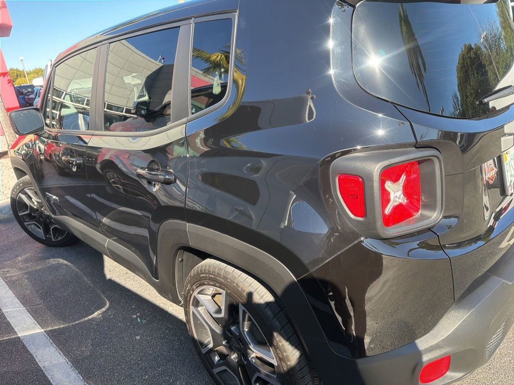 Used 2021 Jeep Renegade Sport image 3