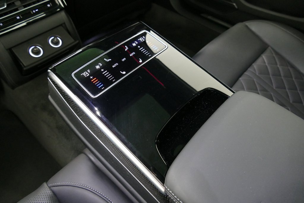 Used 2022 Audi S8 image 29