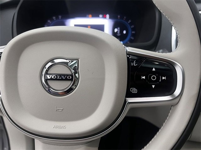 New 2025 Volvo XC90 B5 Core w/ Protection Package Premier image 21