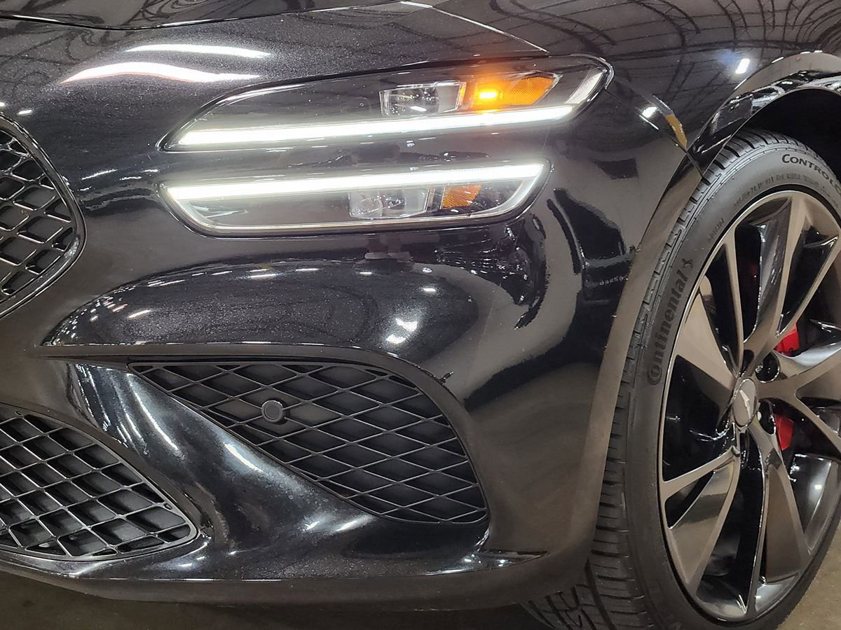 Used 2022 Genesis G70 3.3T RWD image 14