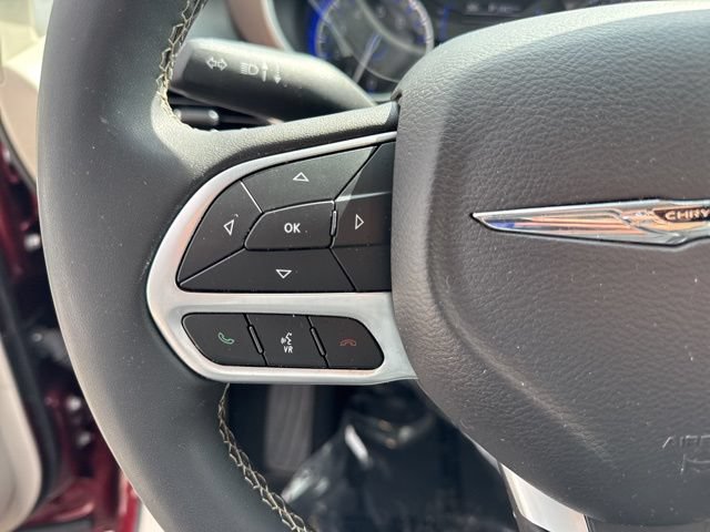 Used 2023 Chrysler Voyager LX FWD image 19